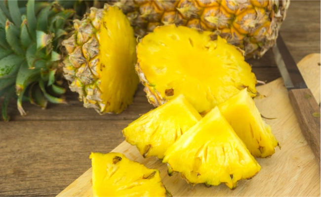 Can Parakeets Eat Pineapple Serving Pineapple